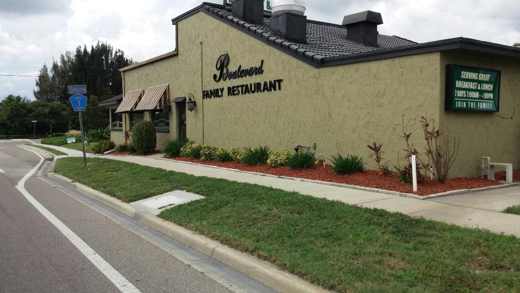 Boulevard Family Restaurant